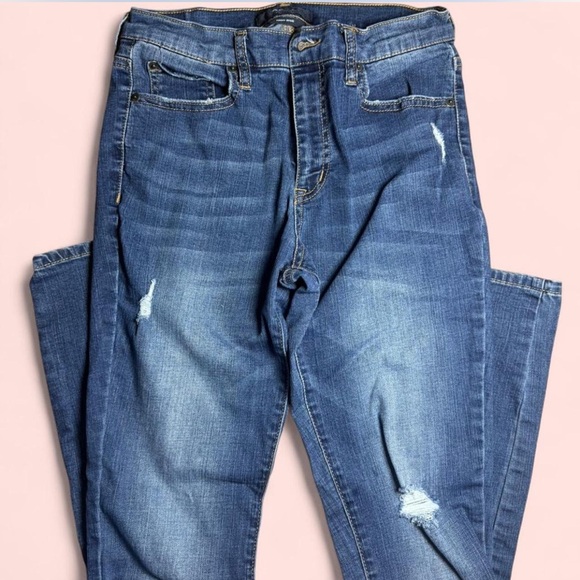 Aeropostale Women's Skinny Jeans in Blue - Picture 2 of 5